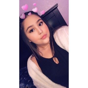 Meet your Posher, Mayra